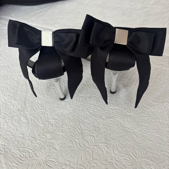Fioni Elegant Black Satin Heels with Bow Accent/Silver Heels, Size 9 - Picture 7 of 14